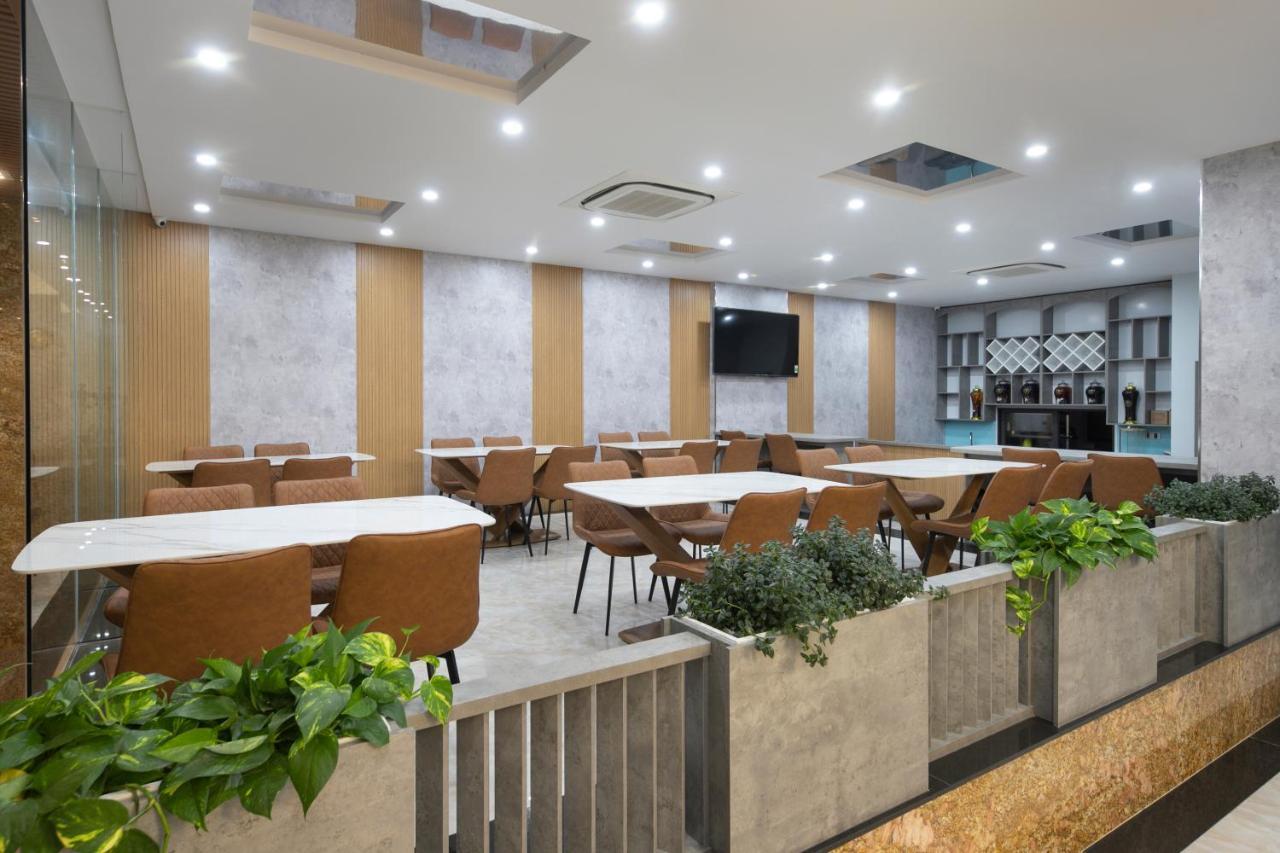 Hummer Hotel & Apartment Da Nang Beach 外观 照片